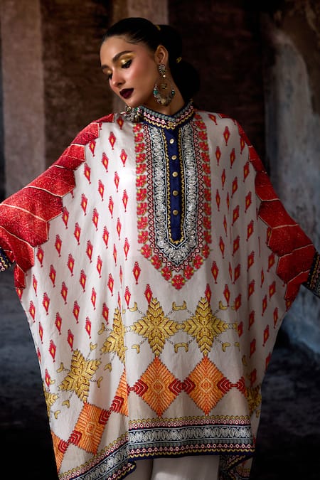 Rajdeep Ranawat Multi Color Silk Embroidery, Foil Printing Mandarin Collar, Bethari Chanel Tunic at Aza Fashions Rajdeep Ranawat_Multi Color Silk Embroidery, Foil Printing Mandarin Collar, Bethari Chanel Tunic _at_Aza_Fashions