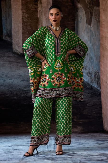 Rajdeep Ranawat_Green Silk V-neck, Collared Bethari Chanel Tunic _at_Aza_Fashions