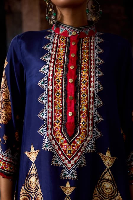 Shop_Rajdeep Ranawat_Navy Silk Embroidery Mandarin Collar Bethari Tunic 