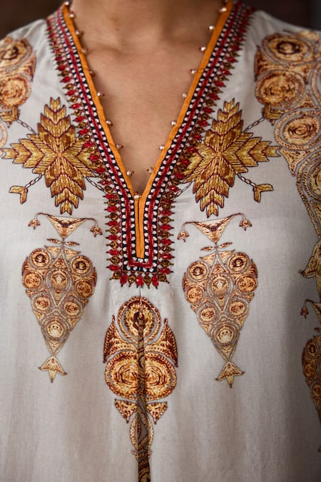 Shop_Rajdeep Ranawat_Off White Silk V-neck Bethari Banera Tunic 