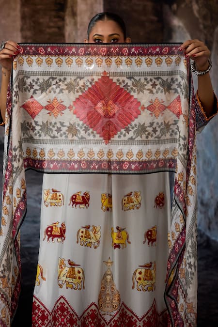 Buy_Rajdeep Ranawat_Off White Bethari Irem Dupatta 