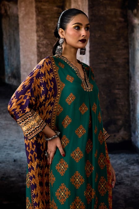 Buy_Rajdeep Ranawat_Multi Color Silk Split V-neck Bethari Banera Tunic _Online_at_Aza_Fashions