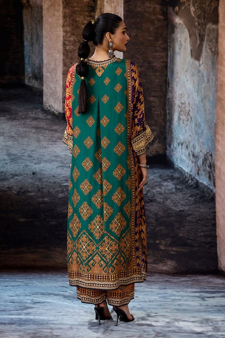 Rajdeep Ranawat Bethari Irem Dupatta 