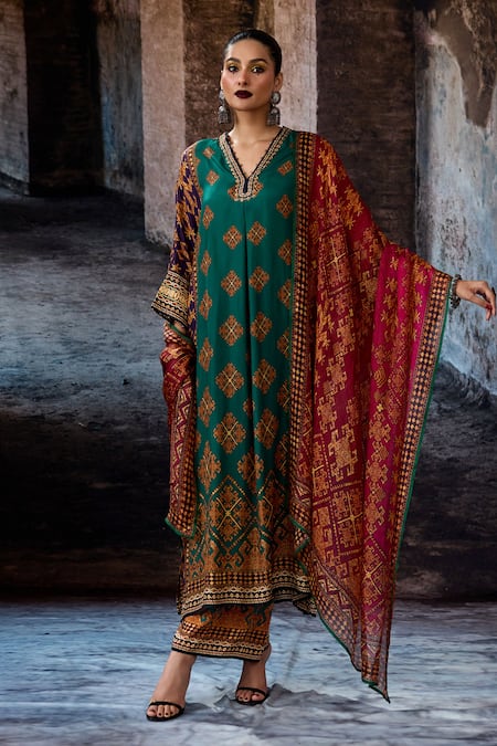 Rajdeep Ranawat Bethari Irem Dupatta 