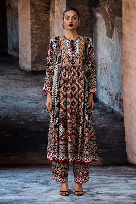 Shop Rajdeep Ranawat Off White Modal Bethari Permaz Pant Online at Aza Fashions Shop_Rajdeep Ranawat_Off White Modal Bethari Permaz Pant _Online_at_Aza_Fashions