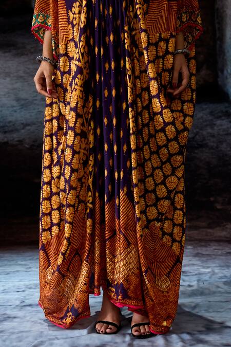 Rajdeep Ranawat Purple Silk Embroidery, Gemstones V-neck Bethari Imama Kaftan at Aza Fashions Rajdeep Ranawat_Purple Silk Embroidery, Gemstones V-neck Bethari Imama Kaftan _at_Aza_Fashions