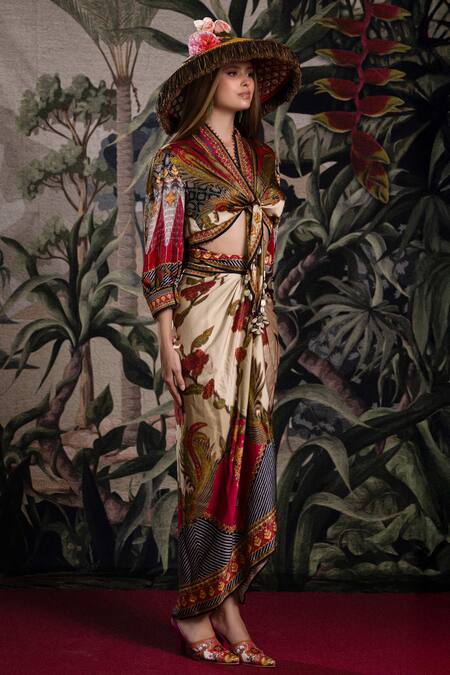 Rajdeep Ranawat_Beige Modal, Satin V-neck Bethari Rubali Crop Top _Online_at_Aza_Fashions