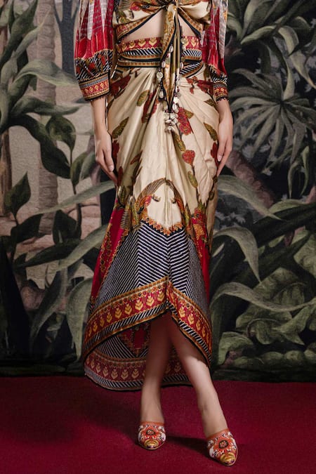 Rajdeep Ranawat Beige Modal, Satin Bethari Indonesia Skirt Online at Aza Fashions Rajdeep Ranawat_Beige Modal, Satin Bethari Indonesia Skirt _Online_at_Aza_Fashions