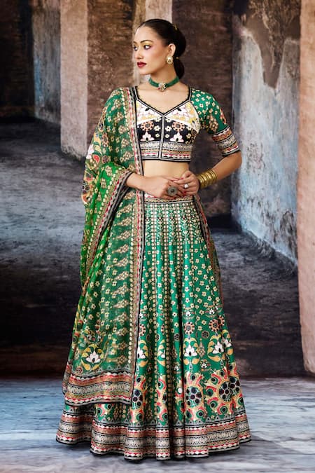 Rajdeep Ranawat Bethari Leela Skirt Set 