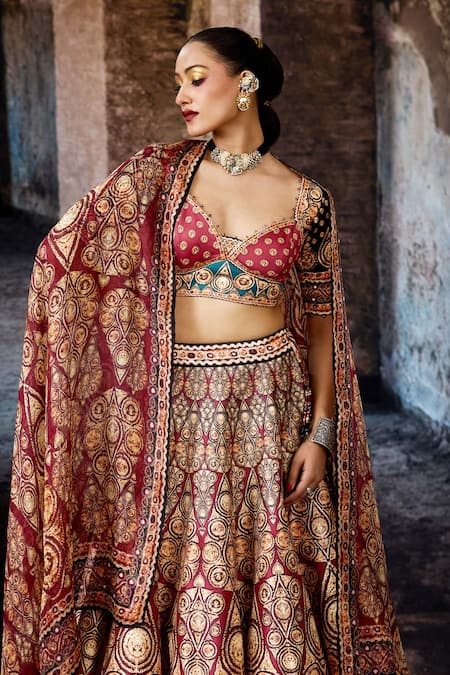 Buy Rajdeep Ranawat Maroon Dupion, Lycra, Kota Doria, Silk Bethari Leela Printed Skirt Set Buy_Rajdeep Ranawat_Maroon Dupion, Lycra, Kota Doria, Silk Bethari Leela Printed Skirt Set
