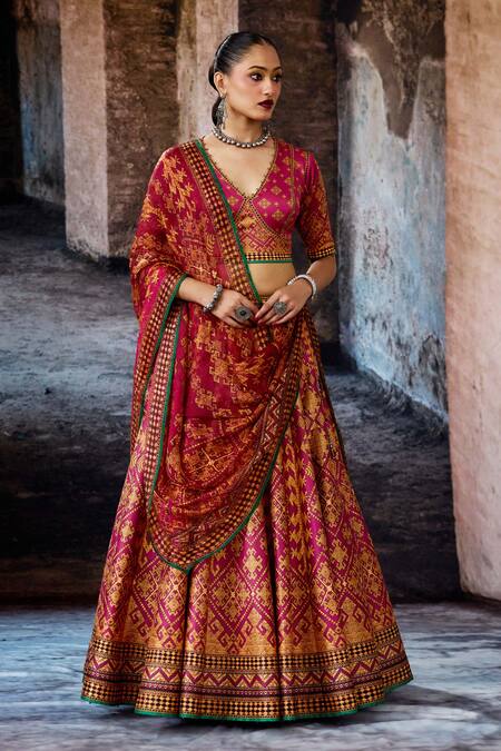 Rajdeep Ranawat Magenta Dupion, Lycra, Kota Doria V-neck, Round Bethari Leela Printed Skirt Set at Aza Fashions Rajdeep Ranawat_Magenta Dupion, Lycra, Kota Doria V-neck, Round Bethari Leela Printed Skirt Set _at_Aza_Fashions