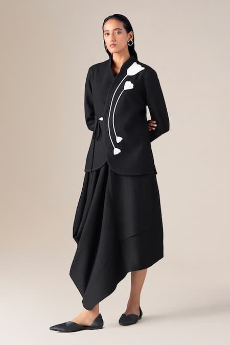 Ampm Iver Floral Embroidered Jacket