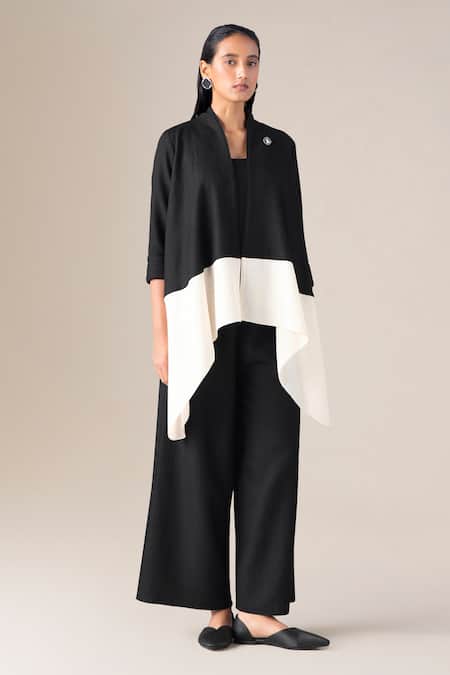 Ampm Black Wool Brooches Mandarin Collar Anh Color Block Throw Top Online at Aza Fashions Ampm_Black Wool Brooches Mandarin Collar Anh Color Block Throw Top _Online_at_Aza_Fashions