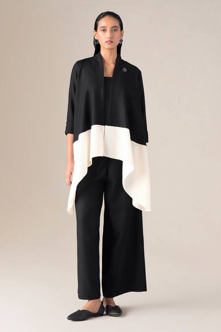 Buy Ampm Black Wool Brooches Mandarin Collar Anh Color Block Throw Top Online at Aza Fashions Buy_Ampm_Black Wool Brooches Mandarin Collar Anh Color Block Throw Top _Online_at_Aza_Fashions