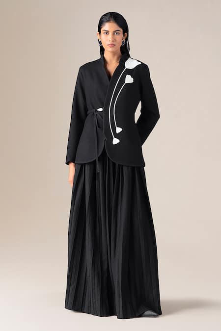 Shop_Ampm_Black Wool Eliz Pleated Flared Palazzo _Online_at_Aza_Fashions