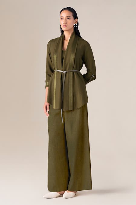 Ampm Samiah Resham Bordered Cape Set 