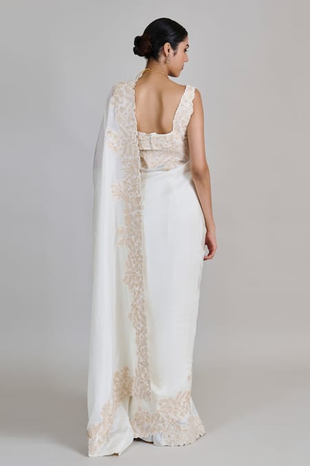 Mishru Nysa Embroidered Saree With Blouse 