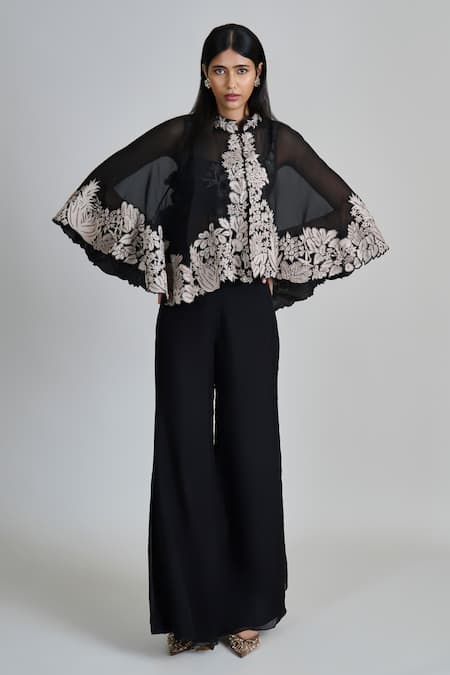 Mishru Kalie Embroidered Cape Set 