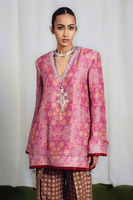 Siddhartha Bansal_Pink Silk, Cotton Embroidery V-neck Farah Embllished Kurta And Pant Set _at_Aza_Fashions