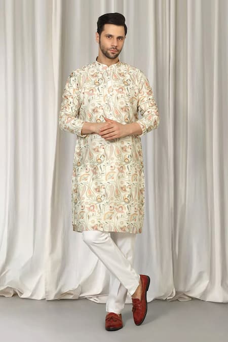 Aham-Vayam Phool Bahaar Embroidered Kurta & Pant Set 
