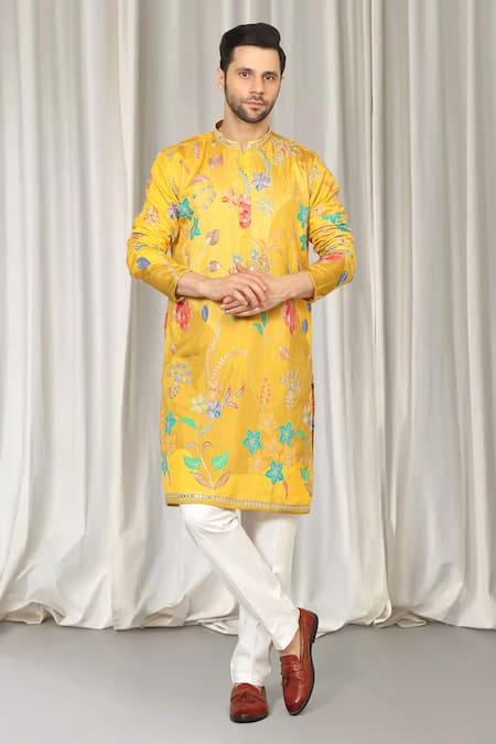 Aham-Vayam Phool Utsav Embroidered Kurta & Pant Set 