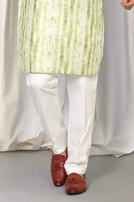 Buy Aham-Vayam Green Cotton Embroidery Tie Dye Kurta Set Online at Aza Fashions Buy_Aham-Vayam_Green Cotton Embroidery Tie Dye Kurta Set _Online_at_Aza_Fashions