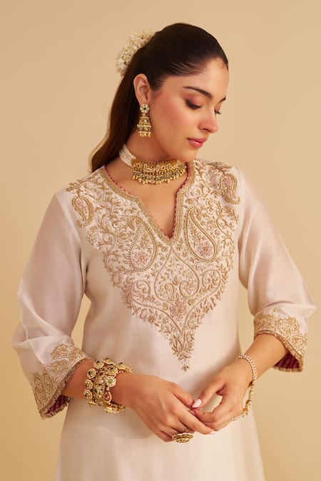 Sheetal Batra Ivory Chanderi Silk, Bemberg Embroidery V-neck Areefa Kurta And Salwar Set Online at Aza Fashions Sheetal Batra_Ivory Chanderi Silk, Bemberg Embroidery V-neck Areefa Kurta And Salwar Set _Online_at_Aza_Fashions