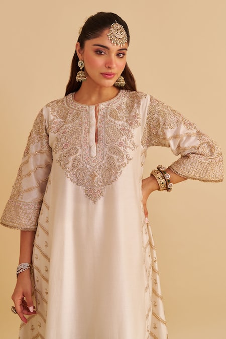 Buy_Sheetal Batra_Ivory Chanderi Silk Embroidery, Metallic Aqsha Chauga Kurta With Palazzo _Online_at_Aza_Fashions