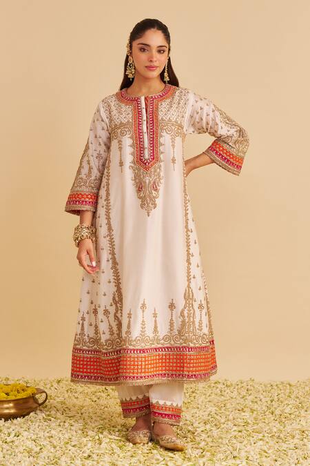Sheetal Batra Ivory Chanderi , Satin, Organza Nargis Chauga Kurta Salwar Set Online at Aza Fashions Sheetal Batra_Ivory Chanderi , Satin, Organza Nargis Chauga Kurta Salwar Set _Online_at_Aza_Fashions