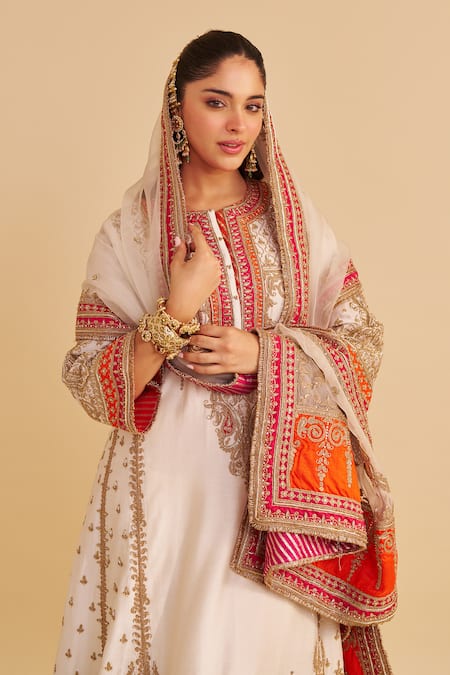 Shop Sheetal Batra Ivory Chanderi , Satin, Organza Nargis Chauga Kurta Salwar Set Shop_Sheetal Batra_Ivory Chanderi , Satin, Organza Nargis Chauga Kurta Salwar Set