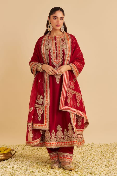 Sheetal Batra Zoya Embroidered Chauga Kurta Set 