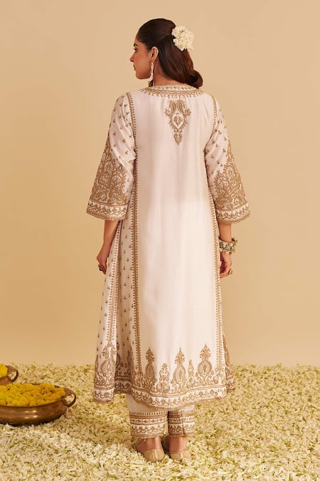 Shop Sheetal Batra Ivory Chanderi , Bemberg, Satin, Organza Zoya Kurta Salwar Set at Aza Fashions Shop_Sheetal Batra_Ivory Chanderi , Bemberg, Satin, Organza Zoya Kurta Salwar Set _at_Aza_Fashions