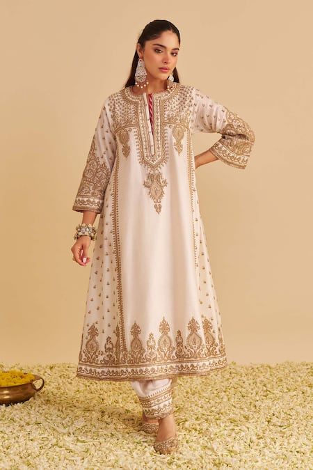 Buy Sheetal Batra Ivory Chanderi , Bemberg, Satin, Organza Zoya Kurta Salwar Set Online at Aza Fashions Buy_Sheetal Batra_Ivory Chanderi , Bemberg, Satin, Organza Zoya Kurta Salwar Set _Online_at_Aza_Fashions