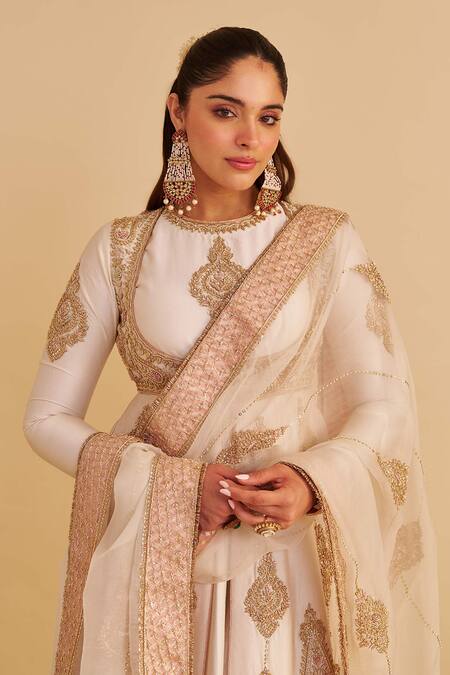 Buy Sheetal Batra Ivory Chanderi , Organza Embroidery, Zainah Anarkali Jacket Set Buy_Sheetal Batra_Ivory Chanderi , Organza Embroidery, Zainah Anarkali Jacket Set