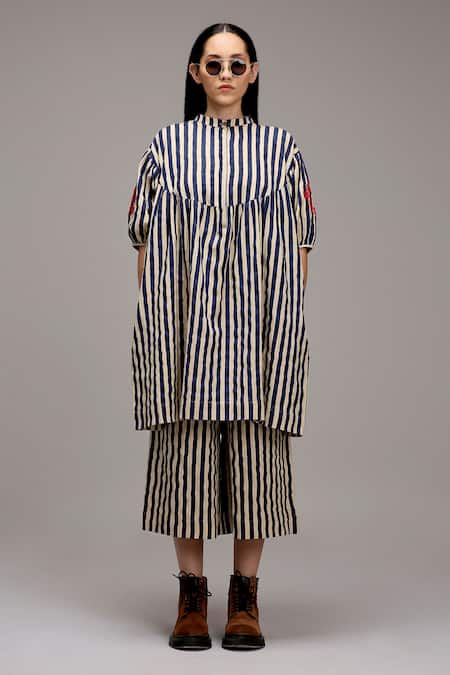 MATI_1 Stripe Pattern Gathered Tunic 