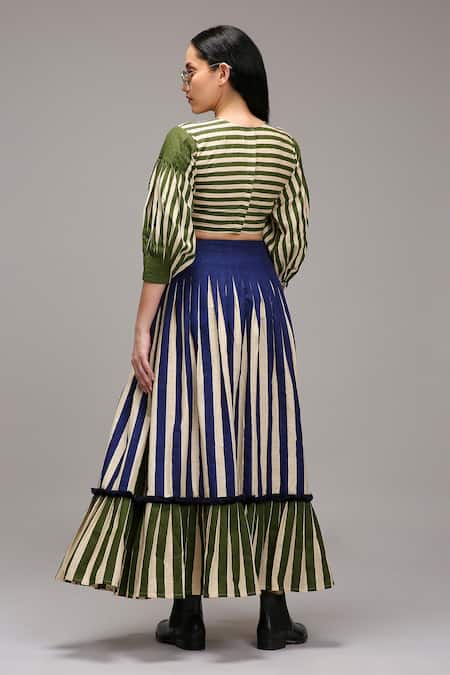 MATI_1 Striped Puff Sleeve Crop Top & Pleated Skirt Set 