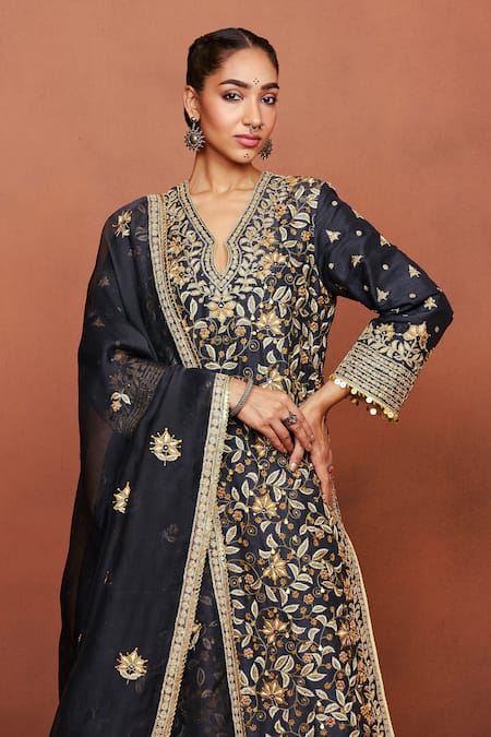 Buy_Sue Mue_Charcoal , Organza Embroidery, Beads, Taaj Floral Raw Kurta Set _Online_at_Aza_Fashions