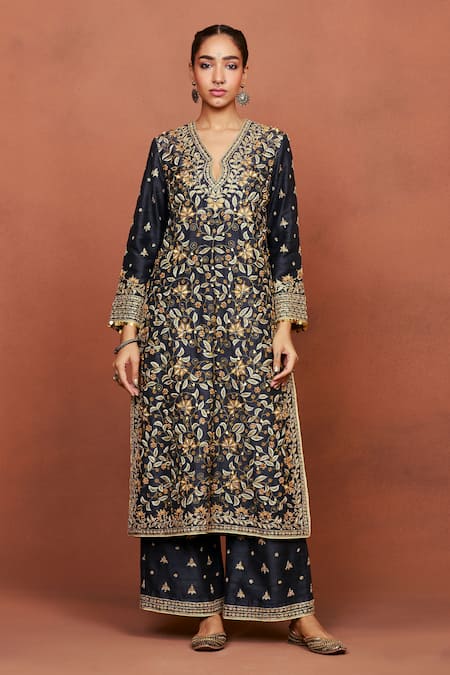 Shop_Sue Mue_Charcoal , Organza Embroidery, Beads, Taaj Floral Raw Kurta Set _Online_at_Aza_Fashions