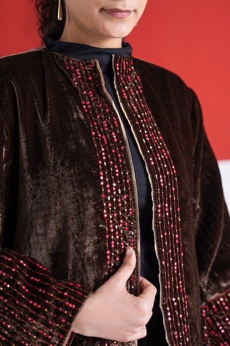 TA’Assur Brown Velvet Sequins, Metallic Thread Open Neck Mastani Embroidered Jacket at Aza Fashions TA’Assur_Brown Velvet Sequins, Metallic Thread Open Neck Mastani Embroidered Jacket _at_Aza_Fashions