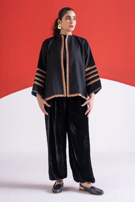 Buy TA’Assur Black Wool Embroidery, Sequins Mandarin Collar Zainaab Jacket Online at Aza Fashions Buy_TA’Assur_Black Wool Embroidery, Sequins Mandarin Collar Zainaab Jacket _Online_at_Aza_Fashions