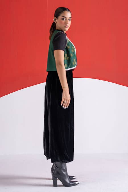 Buy TA’Assur Green Wool Beads, Embroidery Open Neck Sanaa Koti Jacket Online at Aza Fashions Buy_TA’Assur_Green Wool Beads, Embroidery Open Neck Sanaa Koti Jacket _Online_at_Aza_Fashions