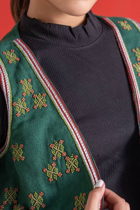 Shop TA’Assur Green Wool Beads, Embroidery Open Neck Sanaa Koti Jacket Online at Aza Fashions Shop_TA’Assur_Green Wool Beads, Embroidery Open Neck Sanaa Koti Jacket _Online_at_Aza_Fashions