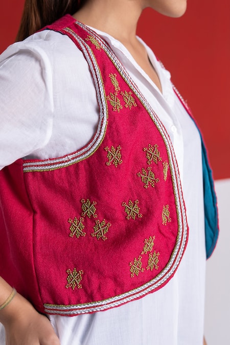 Shop TA’Assur Fuchsia Wool Beads, Metallic Thread Open Neck Sanaa Embroidered Koti Jacket Online at Aza Fashions Shop_TA’Assur_Fuchsia Wool Beads, Metallic Thread Open Neck Sanaa Embroidered Koti Jacket _Online_at_Aza_Fashions