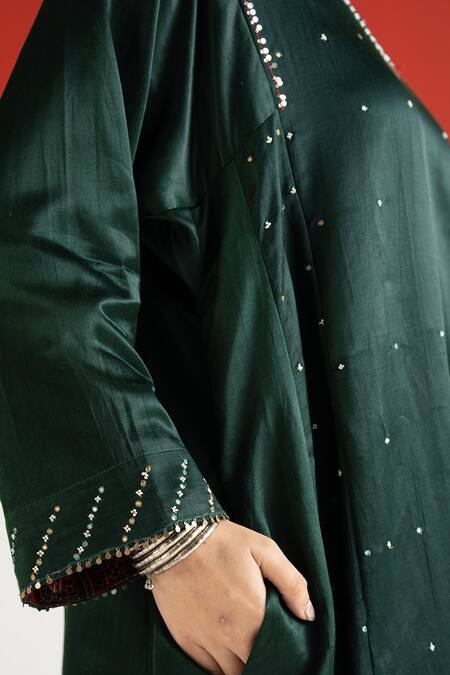 Buy_TA’Assur_Green Sequins, Embroidery V-neck Gulnaaz Mirror Phiran Kurta _Online_at_Aza_Fashions