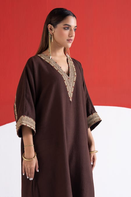 TA’Assur_Brown Wool Embroidery, Zari, Beads V-neck Roha Phiran Kurta _Online_at_Aza_Fashions