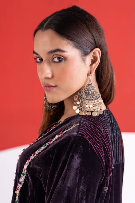 TA’Assur Blue Velvet Sequins, Embroidery Split V-neck Eza Phiran Kurta Online at Aza Fashions TA’Assur_Blue Velvet Sequins, Embroidery Split V-neck Eza Phiran Kurta _Online_at_Aza_Fashions