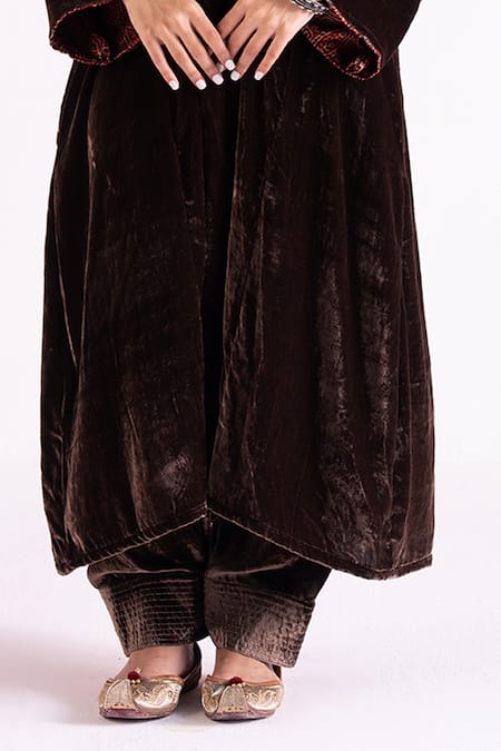 TA’Assur_Brown Velvet Embroidery, Sequins, Beads Split V-neck Eza Phiran Kurta _Online_at_Aza_Fashions