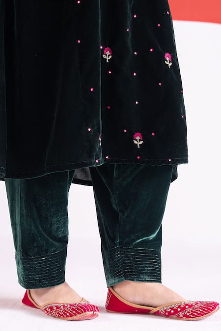 TA’Assur_Black Silk, Velvet Embroidery, Sequins Split V-neck Rosy Work Phiran Kurta _at_Aza_Fashions