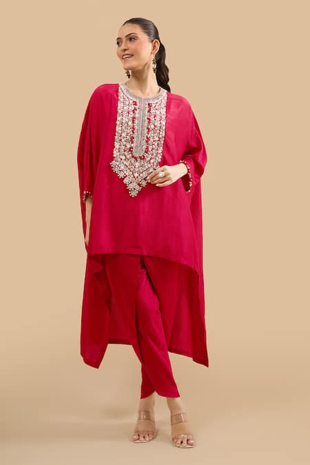 Prisho Thread Embroidered Kaftan With Pant