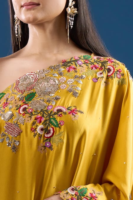 Buy Anamika Khanna Yellow Embroidery, Sequins, Zari Off-shoulder, Bandeau Kurta Draped Skirt Set Online at Aza Fashions Buy_Anamika Khanna_Yellow Embroidery, Sequins, Zari Off-shoulder, Bandeau Kurta Draped Skirt Set _Online_at_Aza_Fashions